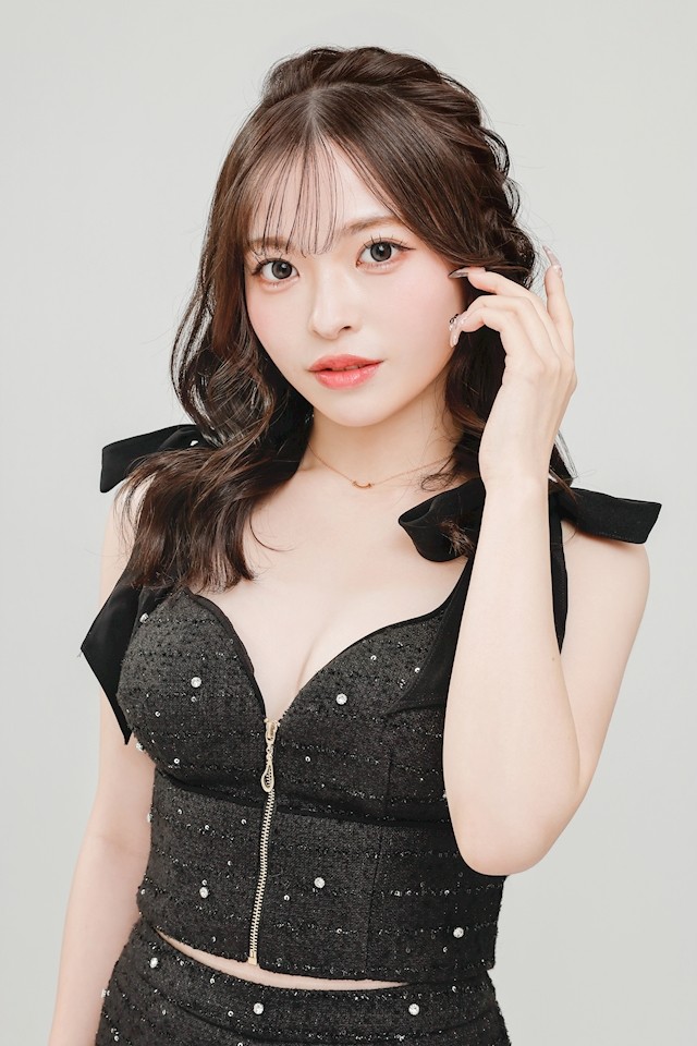 一条 瞳プロフィール写真2